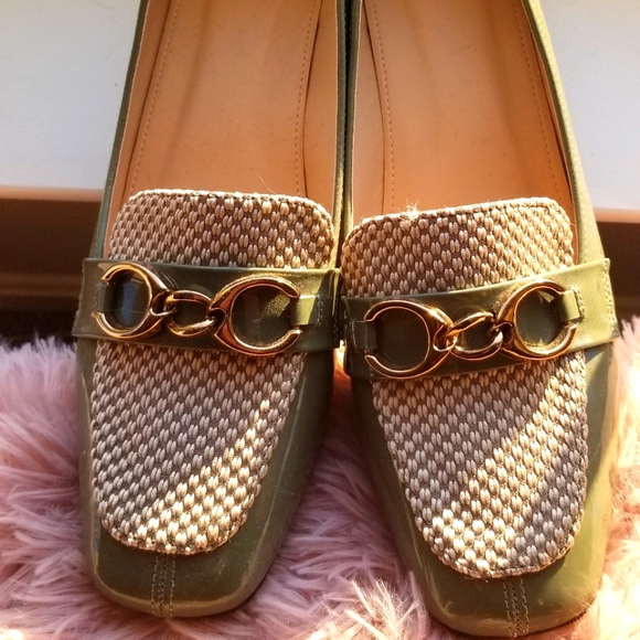 Shoes - Loafers